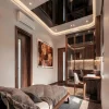 PN17 - Phòng Ngủ Gỗ Óc Chó Hiện Đại Sang Trọng Với Trần Cao Ấn Tượng